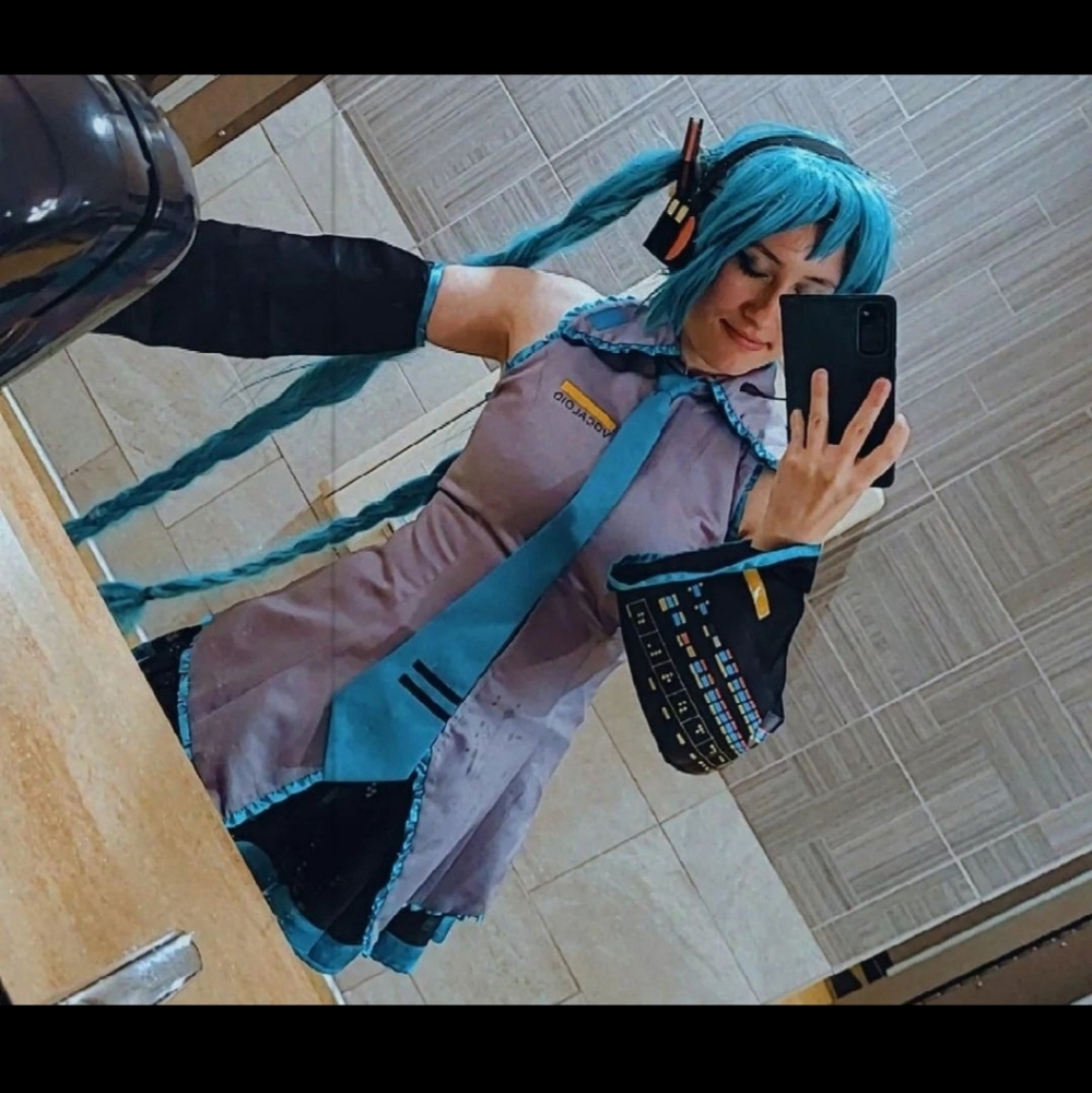 Hatsune Miku Cosplay